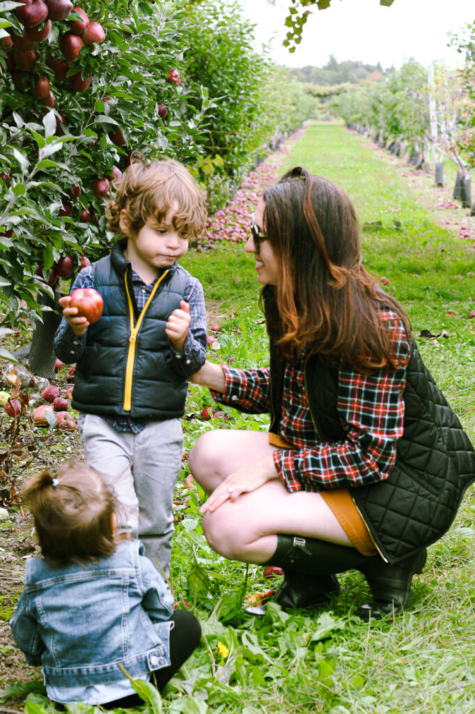 Bennett and Nicole apple picking