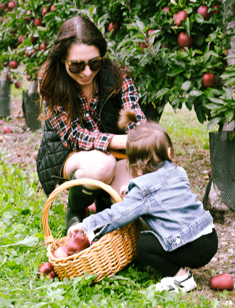 Austyn and Nicole apple picking